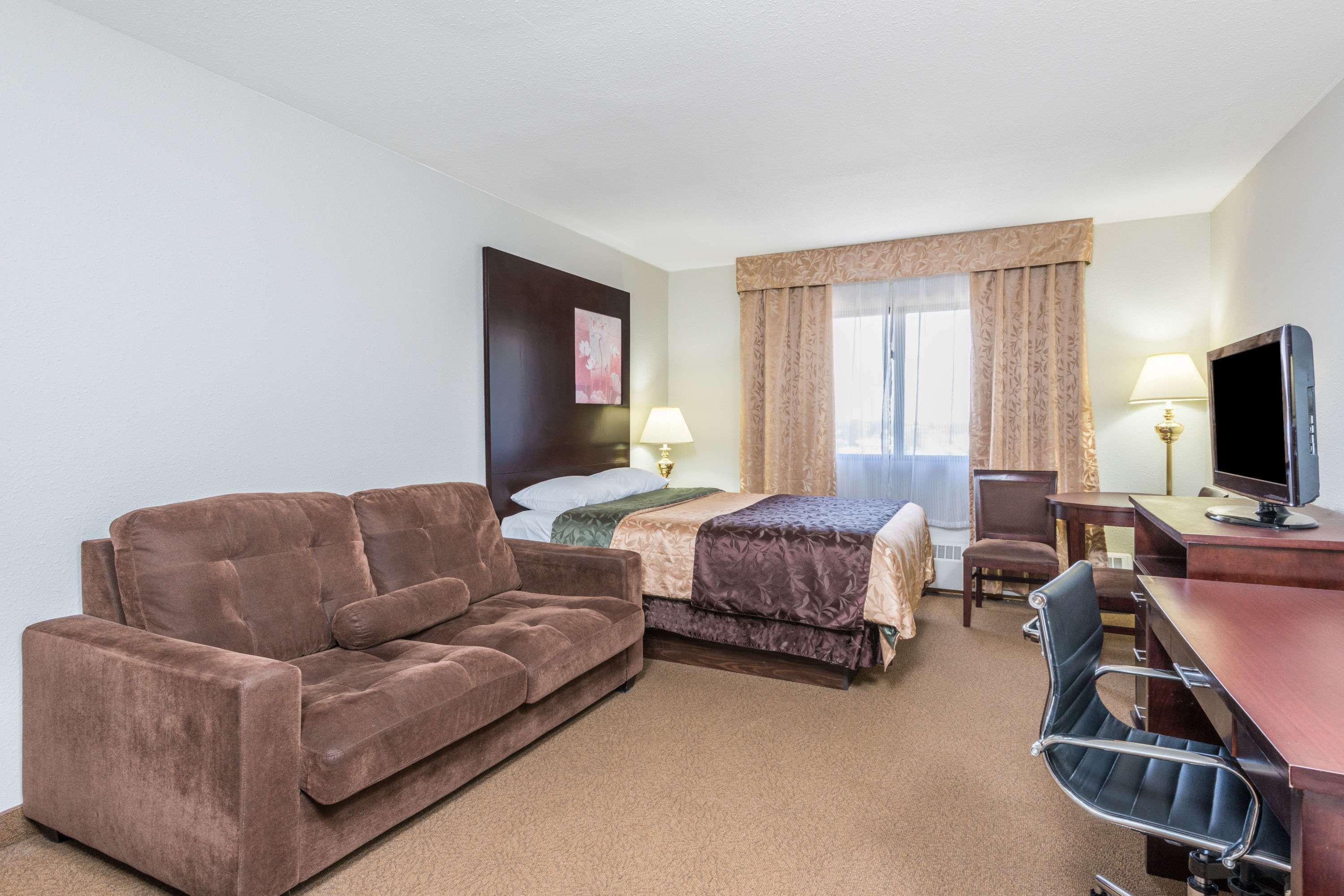Super 8 By Wyndham Innisfail Eksteriør bilde
